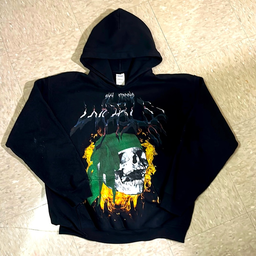 SKI MEETS WORLD Hoodie